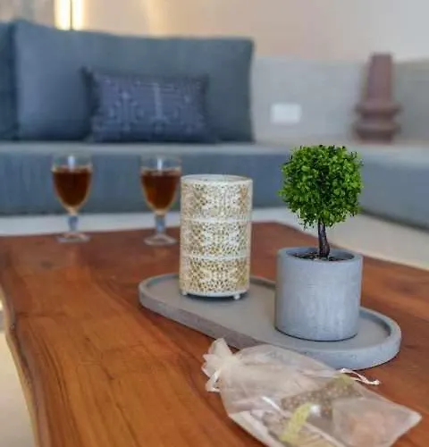 Crown Cactus Cave ヴィラ *