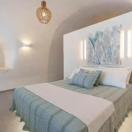 Crown Cactus Cave Villa *