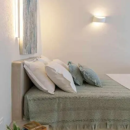 Villa Crown Cactus Cave Mesariá