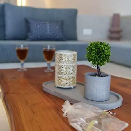 Crown Cactus Cave Villa *