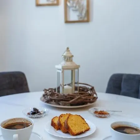 Crown Cactus Cave Villa Mesariá