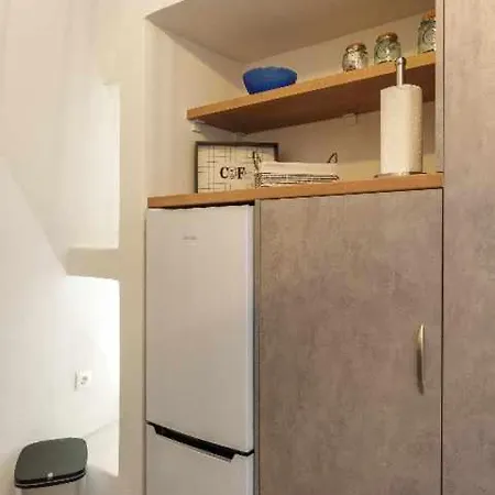 Crown Cactus Cave Mesaria