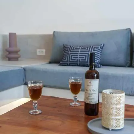 Villa Crown Cactus Cave Mesariá