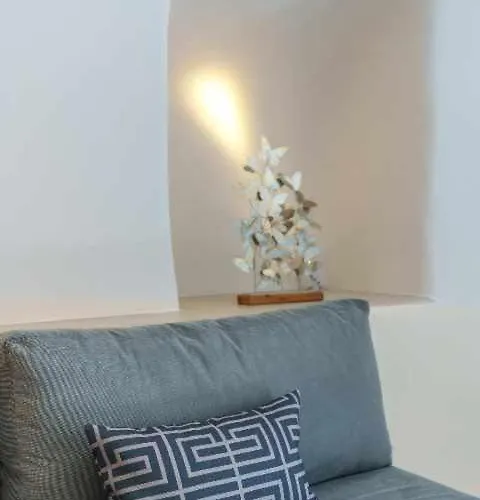 Crown Cactus Cave 메사리아