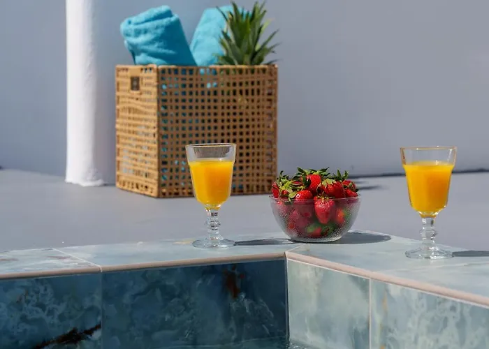 Willa Crown Cactus Cave